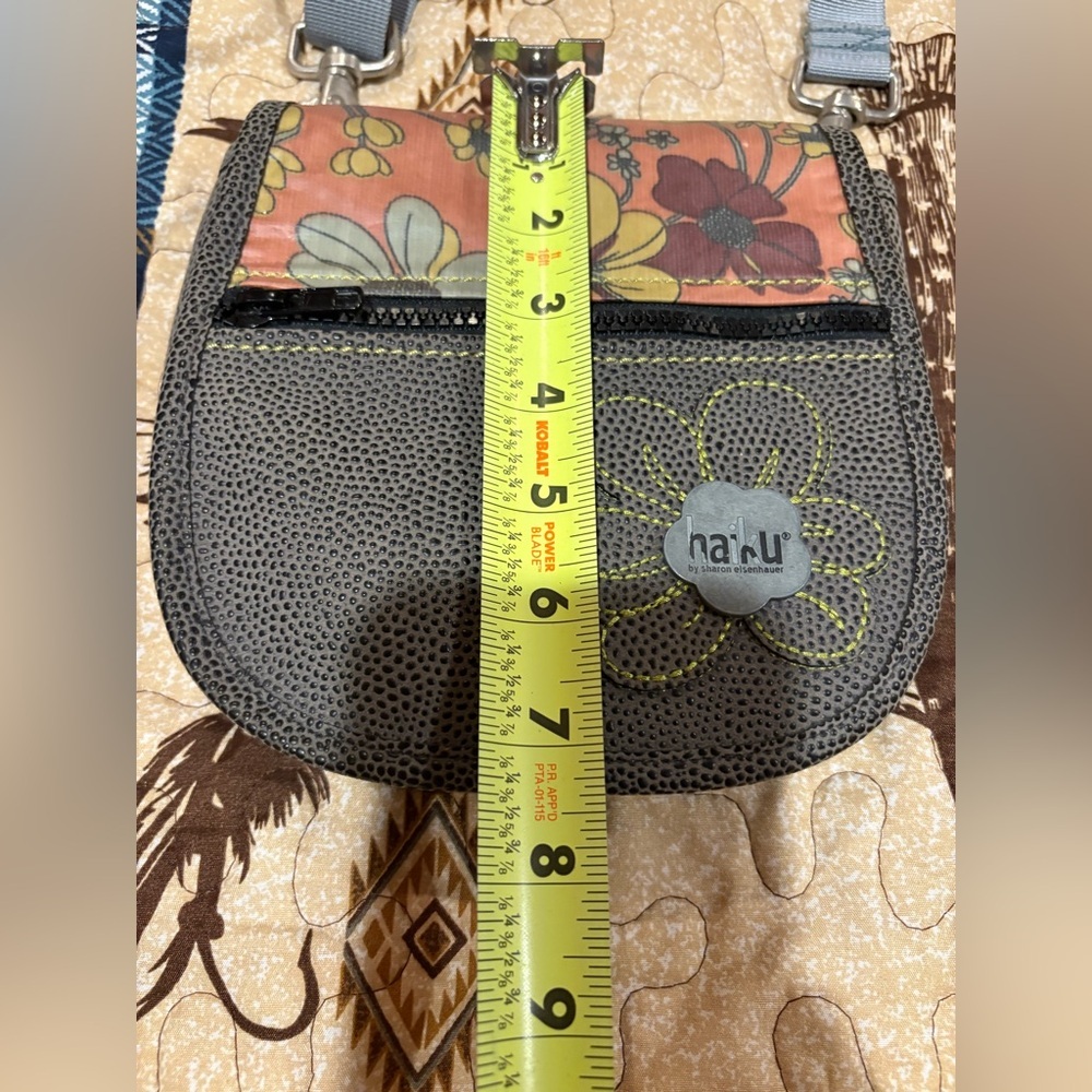 Haiku eco-friendly crossbody bag - Picture 11 of 12